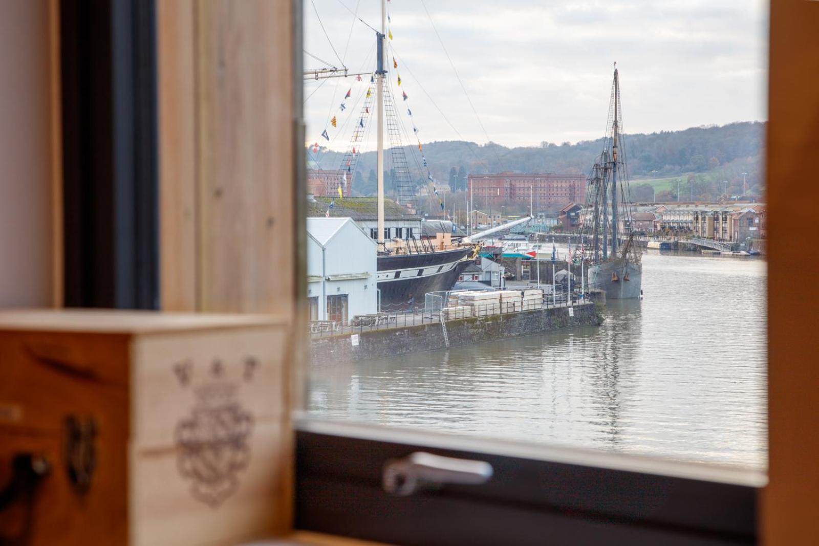 The Boat House Apartment By Cliftonvalley Apartments Bristol Bagian luar foto
