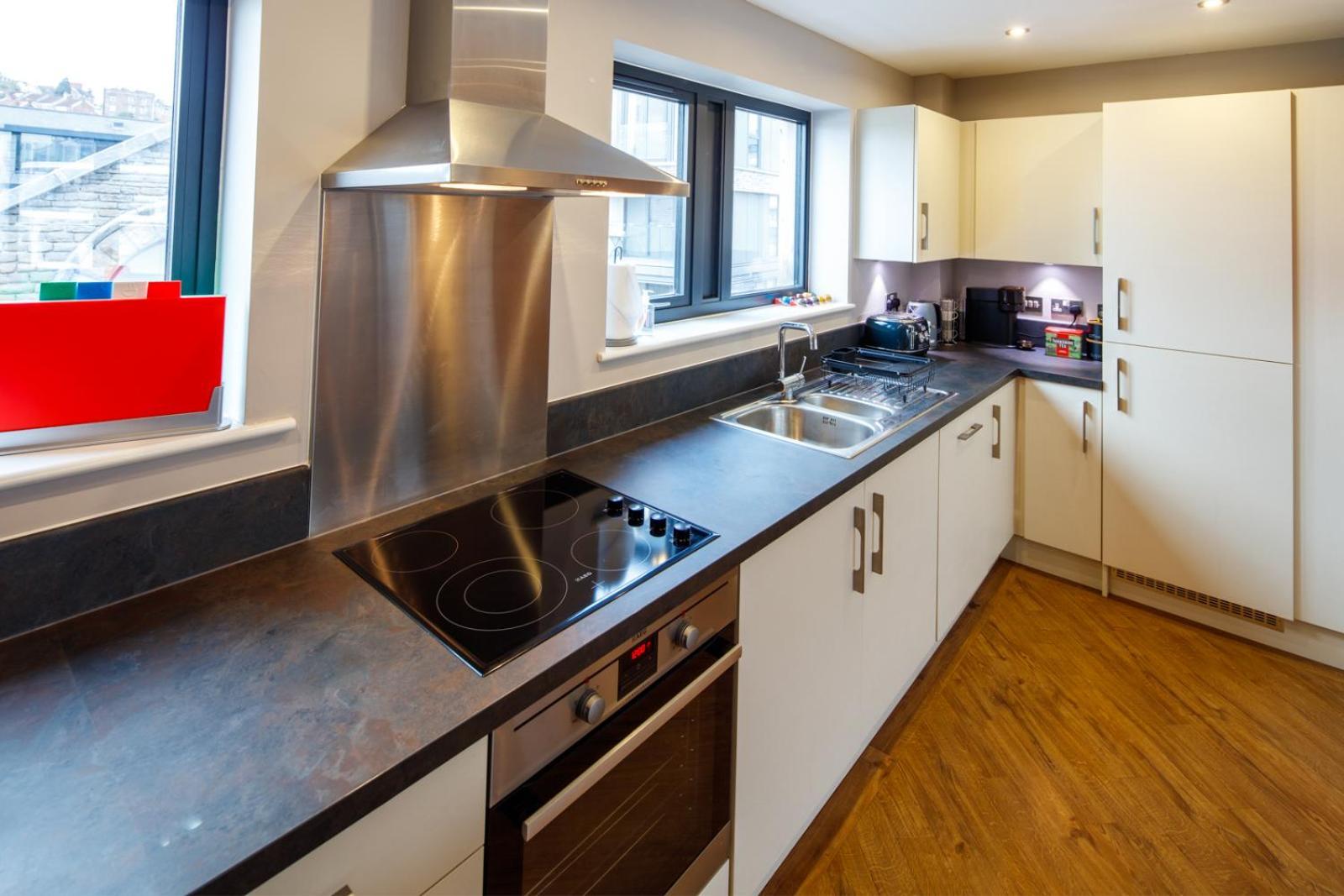 The Boat House Apartment By Cliftonvalley Apartments Bristol Bagian luar foto